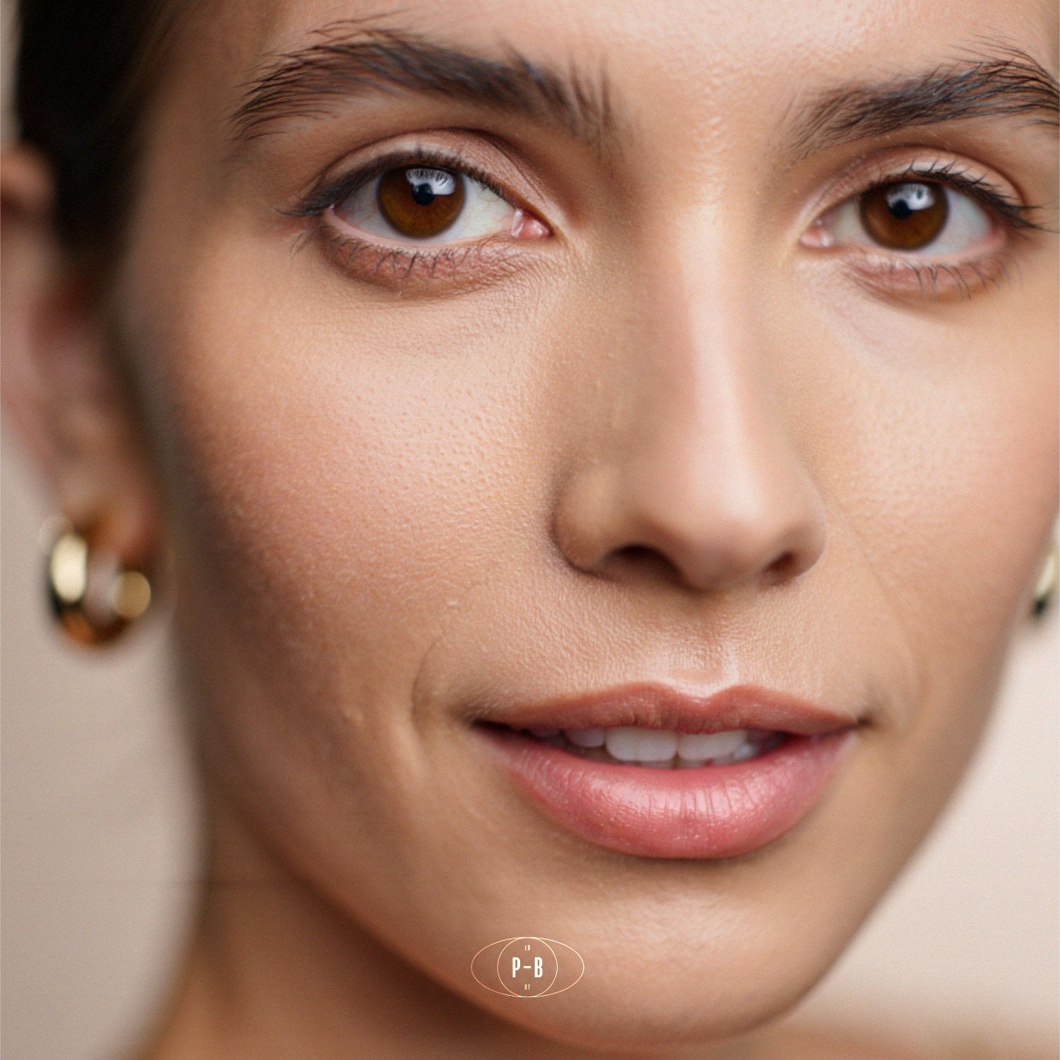 fond de teint, correcteur, poudre, blush